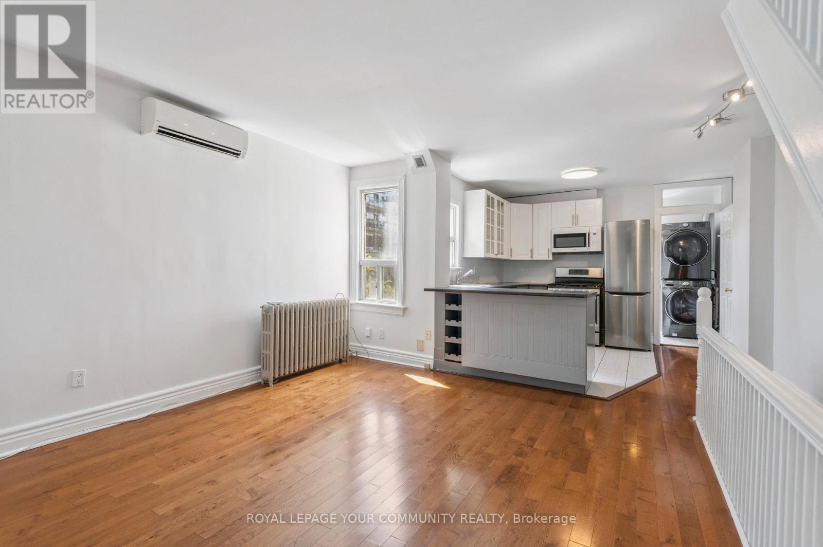 Unit 2 - 10 Coxwell Avenue, Toronto, Ontario  M4L 3A7 - Photo 6 - E12702588