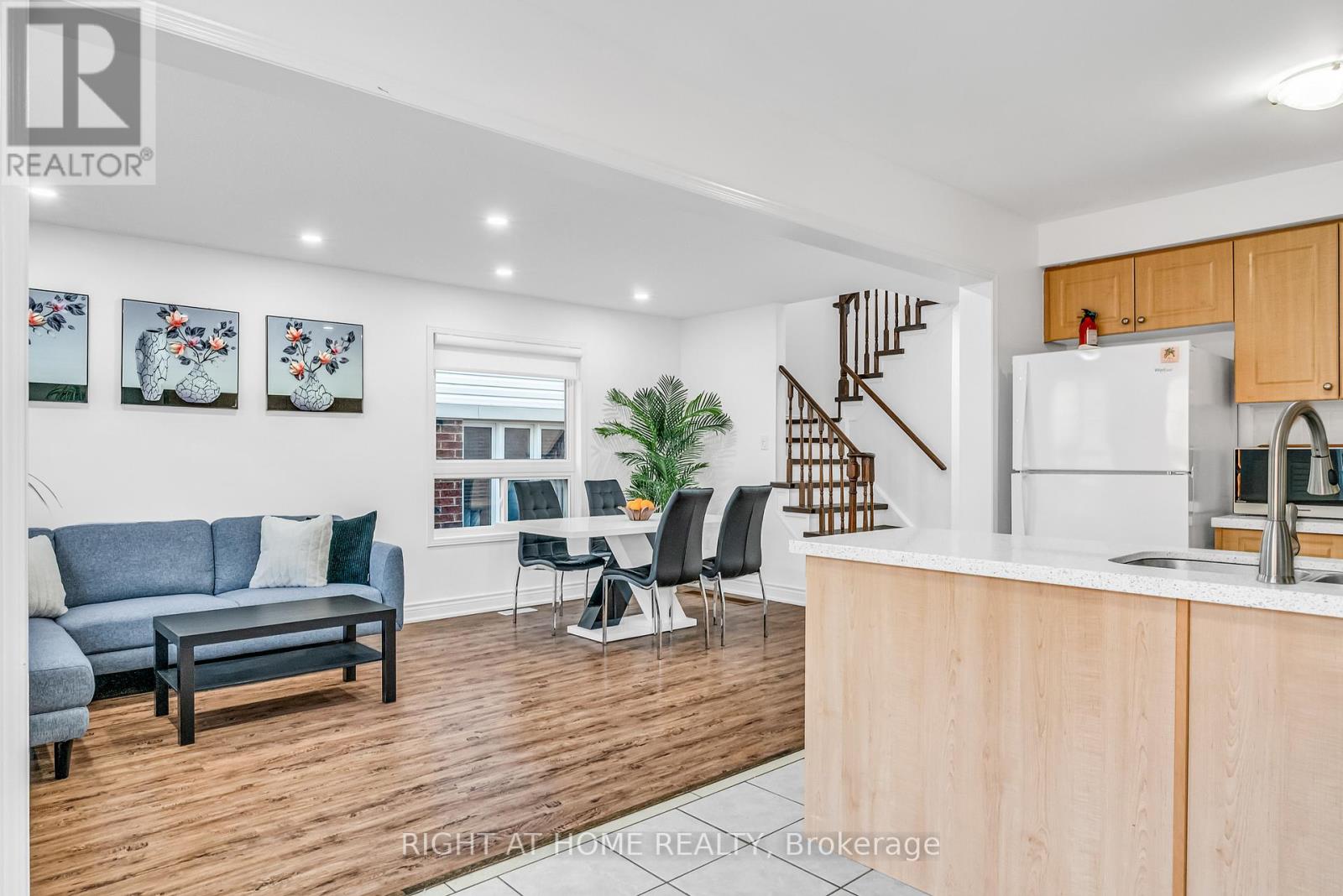 16 Warnford Circle, Ajax, Ontario  L1T 0J6 - Photo 19 - E12702594