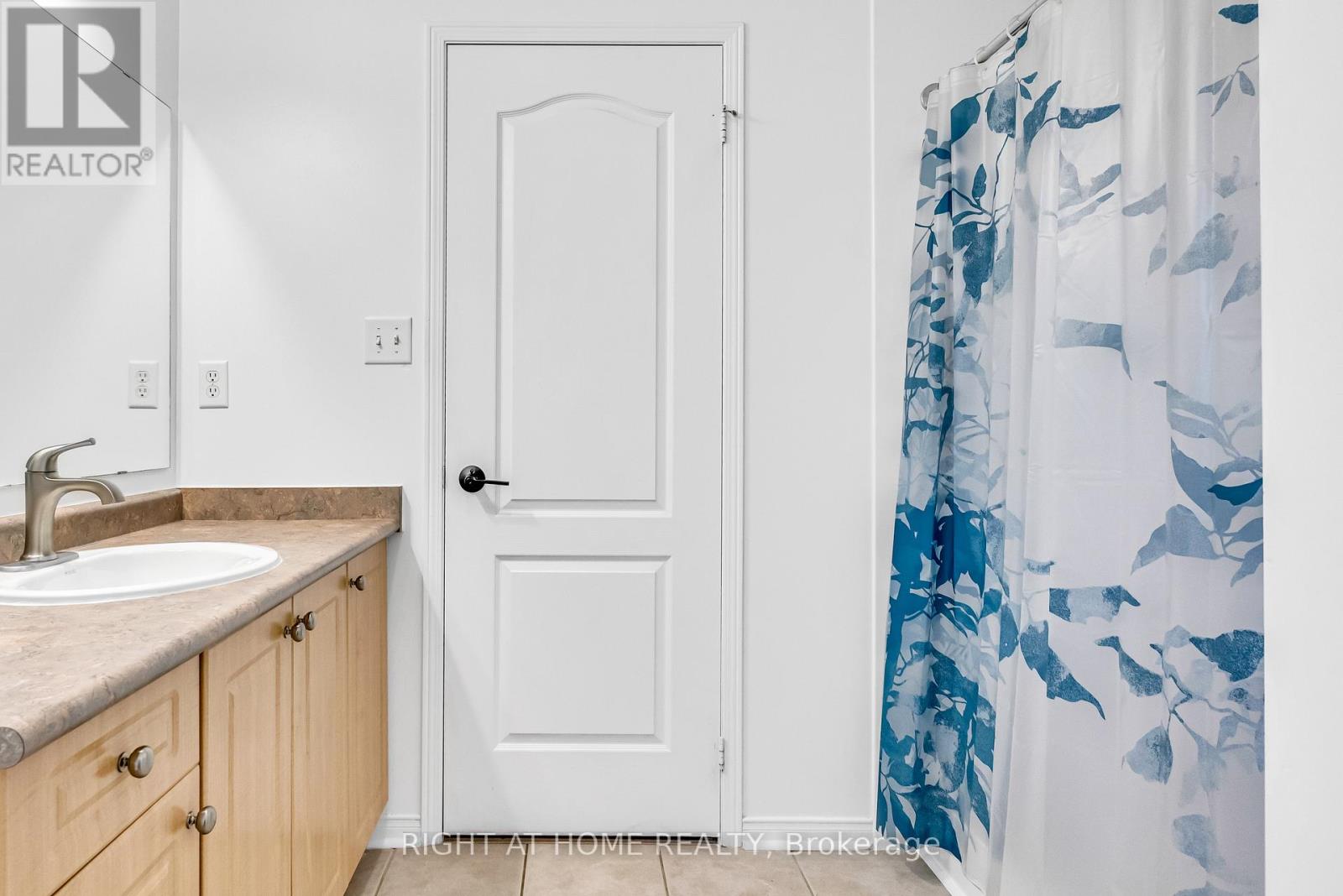 16 Warnford Circle, Ajax, Ontario  L1T 0J6 - Photo 34 - E12702594