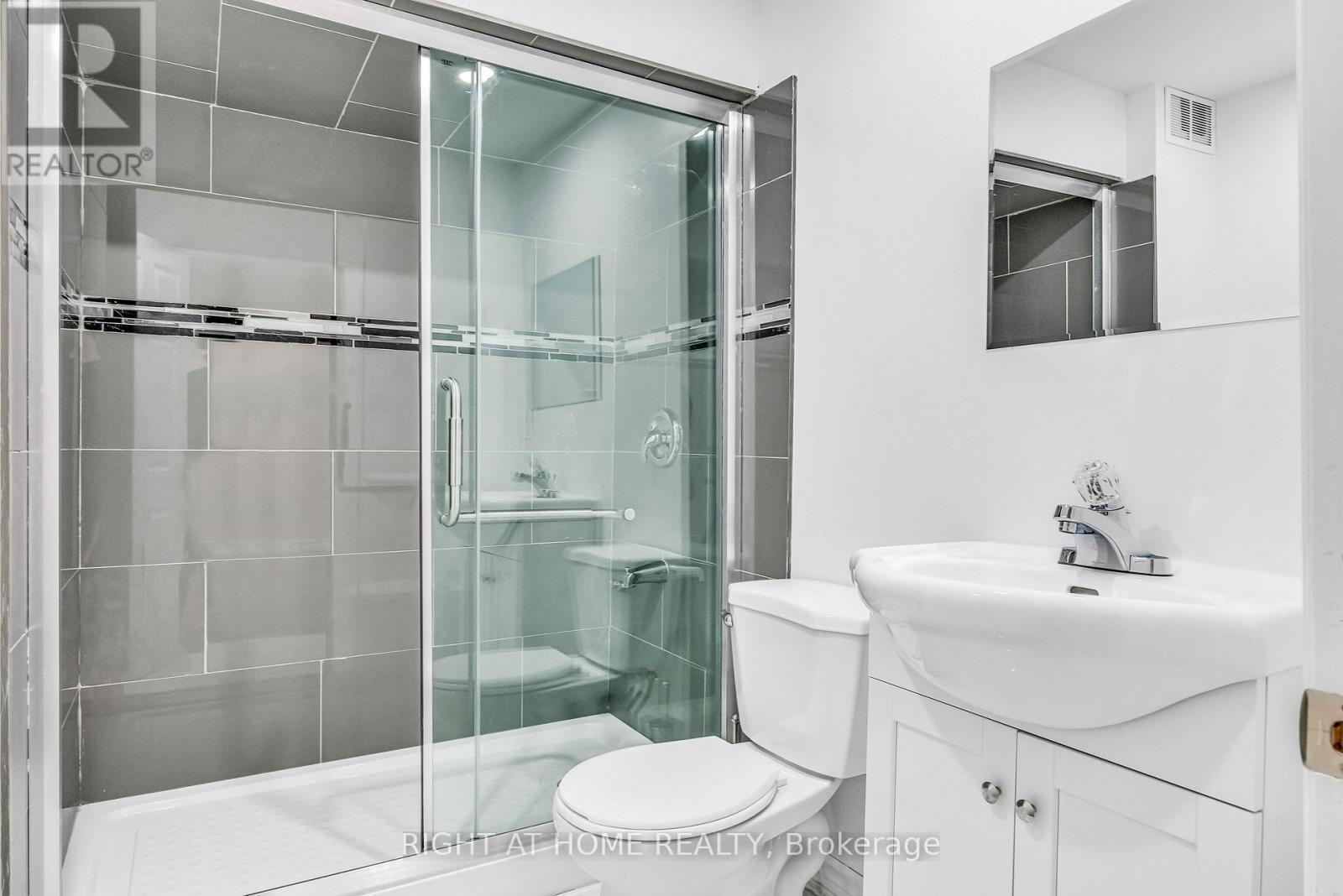 16 Warnford Circle, Ajax, Ontario  L1T 0J6 - Photo 41 - E12702594