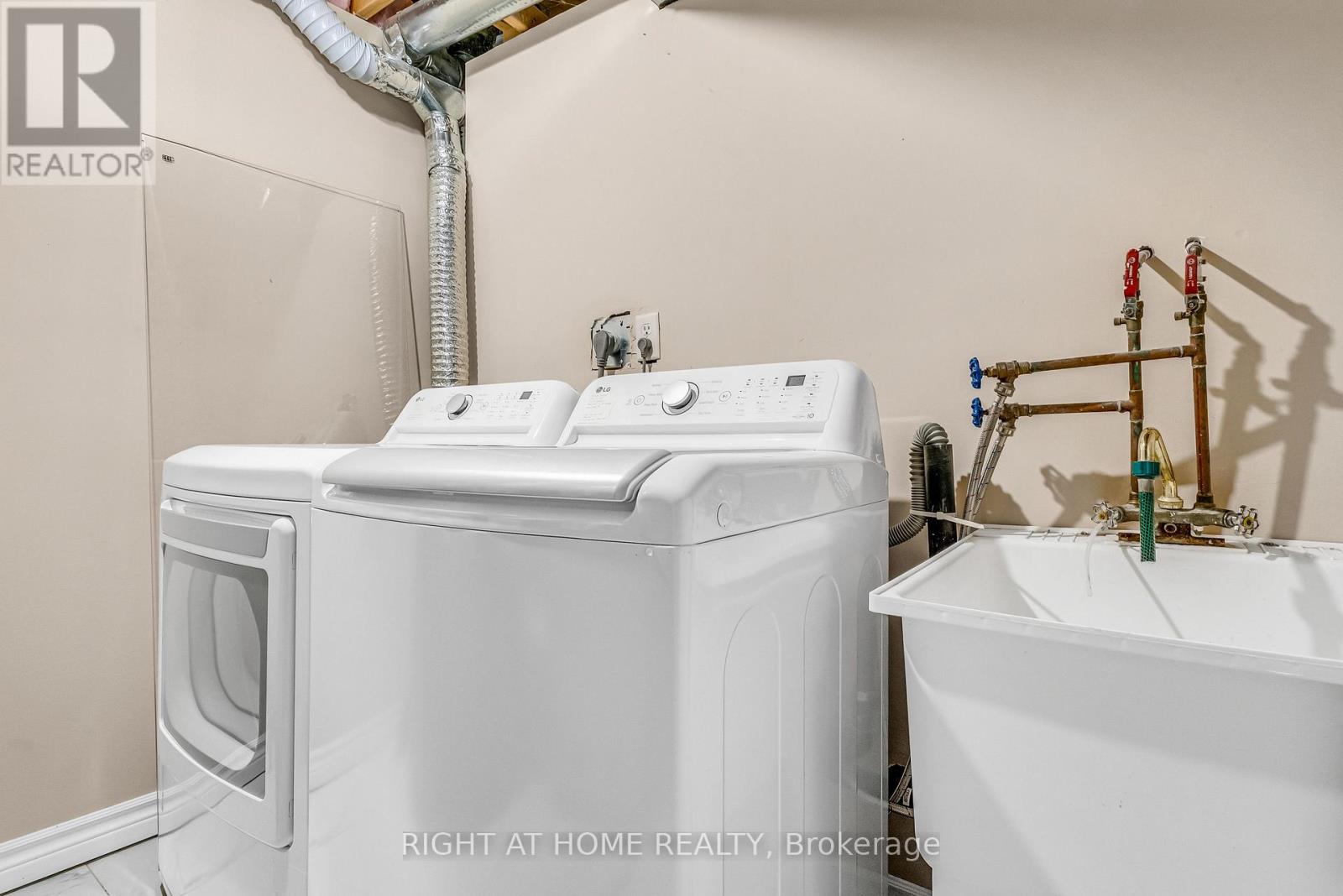 16 Warnford Circle, Ajax, Ontario  L1T 0J6 - Photo 42 - E12702594