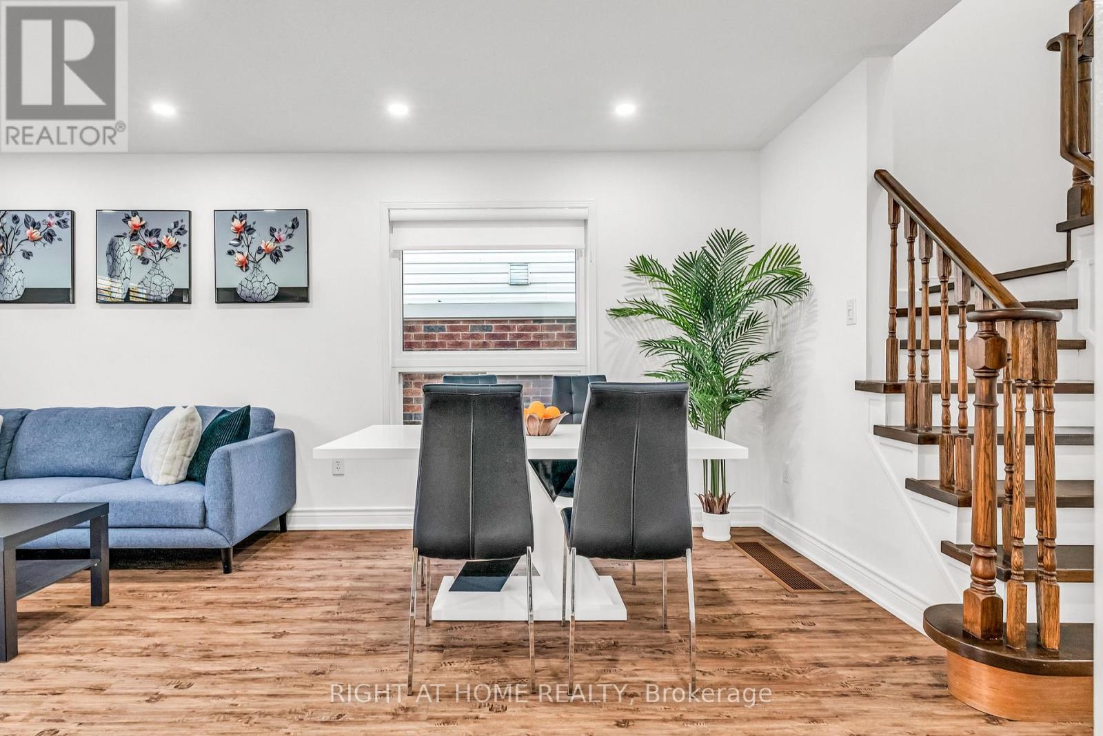 16 Warnford Circle, Ajax, Ontario  L1T 0J6 - Photo 7 - E12702594