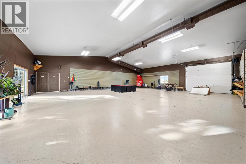 41090 Cook Road, Rural Rocky View County, Alberta  T4C 3A2 - Photo 5 - A2275661