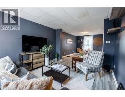 52 CONNAUGHT Avenue N, Hamilton, Ontario