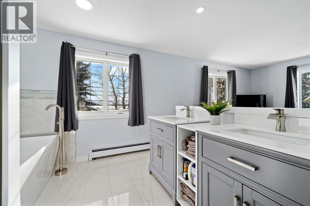 41090 Cook Road, Rural Rocky View County, Alberta  T4C 3A2 - Photo 16 - A2275662