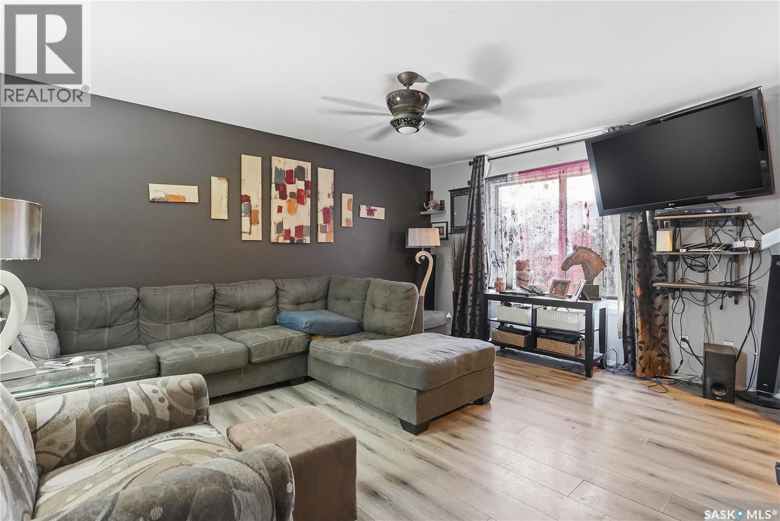 3 802 K Avenue N, Saskatoon, Saskatchewan  S7L 2N1 - Photo 6 - SK026944