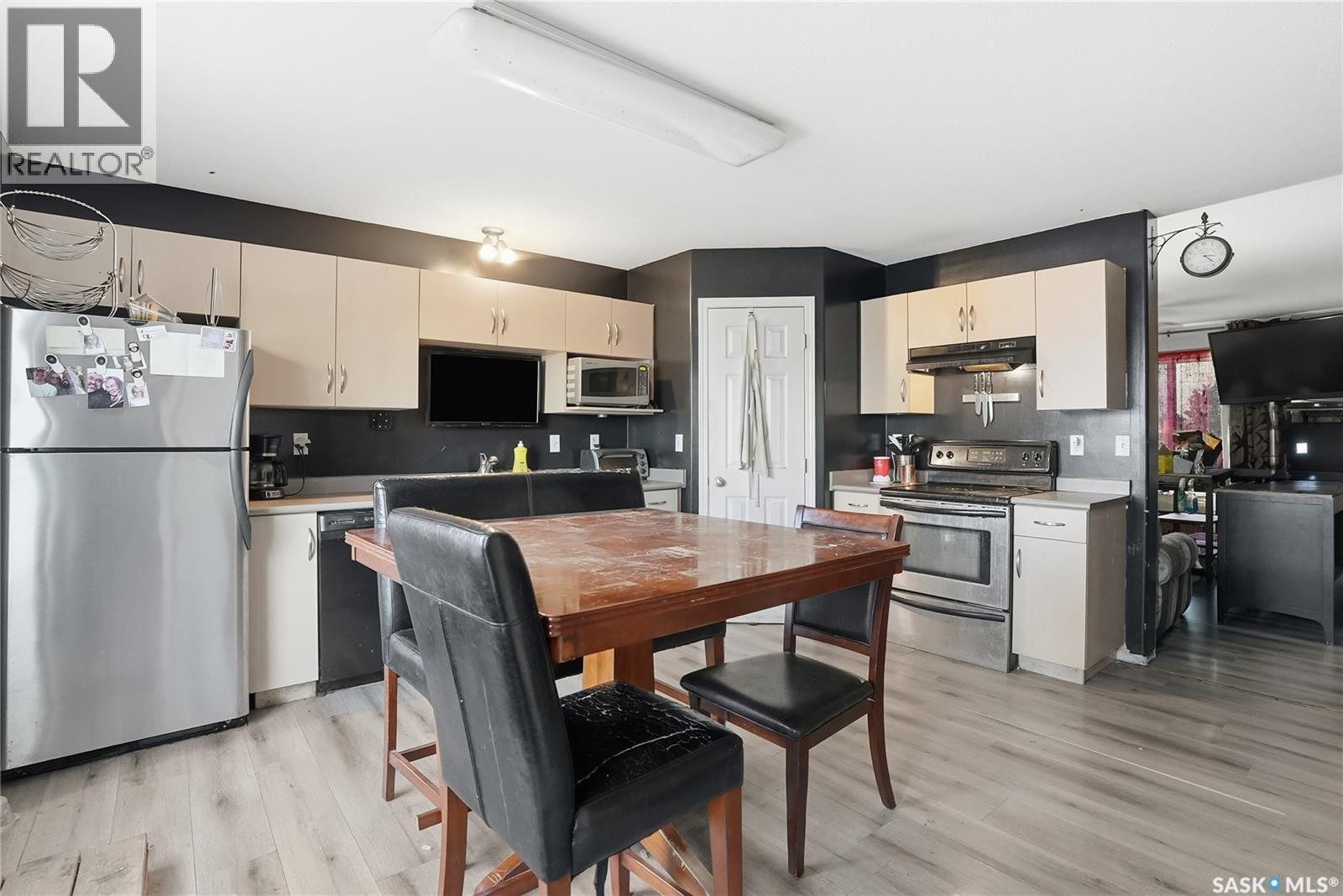 3 802 K Avenue N, Saskatoon, Saskatchewan  S7L 2N1 - Photo 9 - SK026944