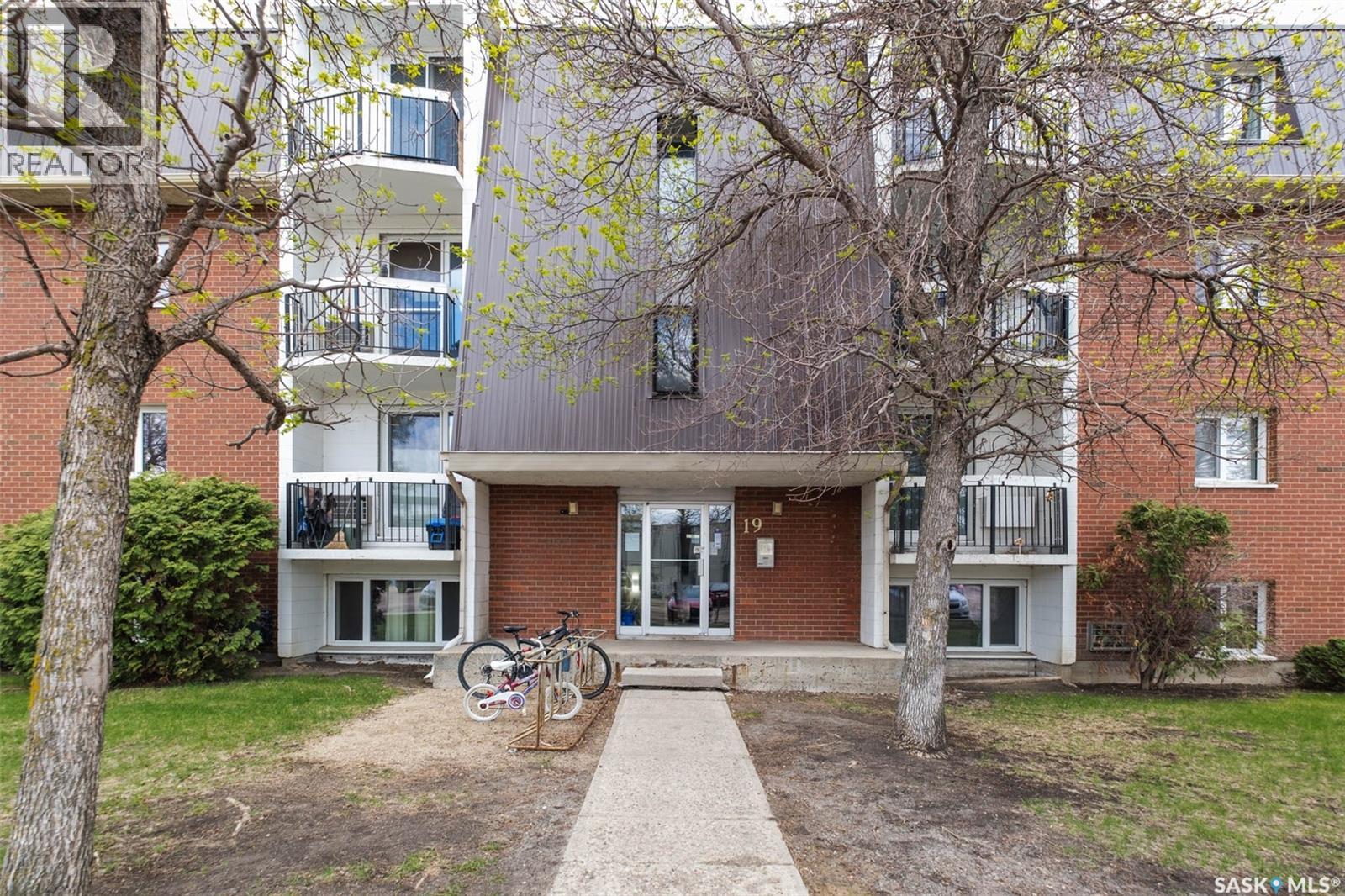 11 19 Centennial STREET, regina, Saskatchewan