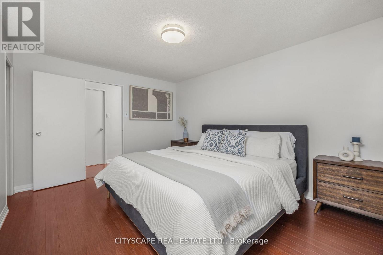 810 - 1 Royal Orchard Boulevard, Markham, Ontario  L3T 3C2 - Photo 16 - N12702354