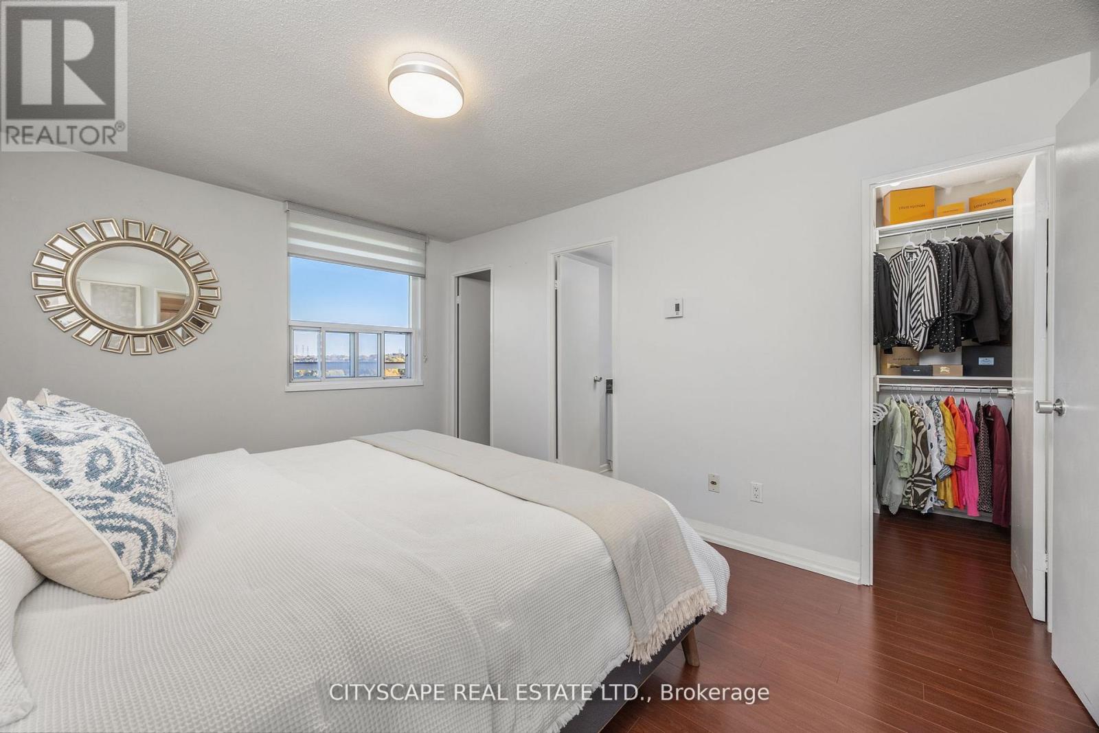 810 - 1 Royal Orchard Boulevard, Markham, Ontario  L3T 3C2 - Photo 17 - N12702354