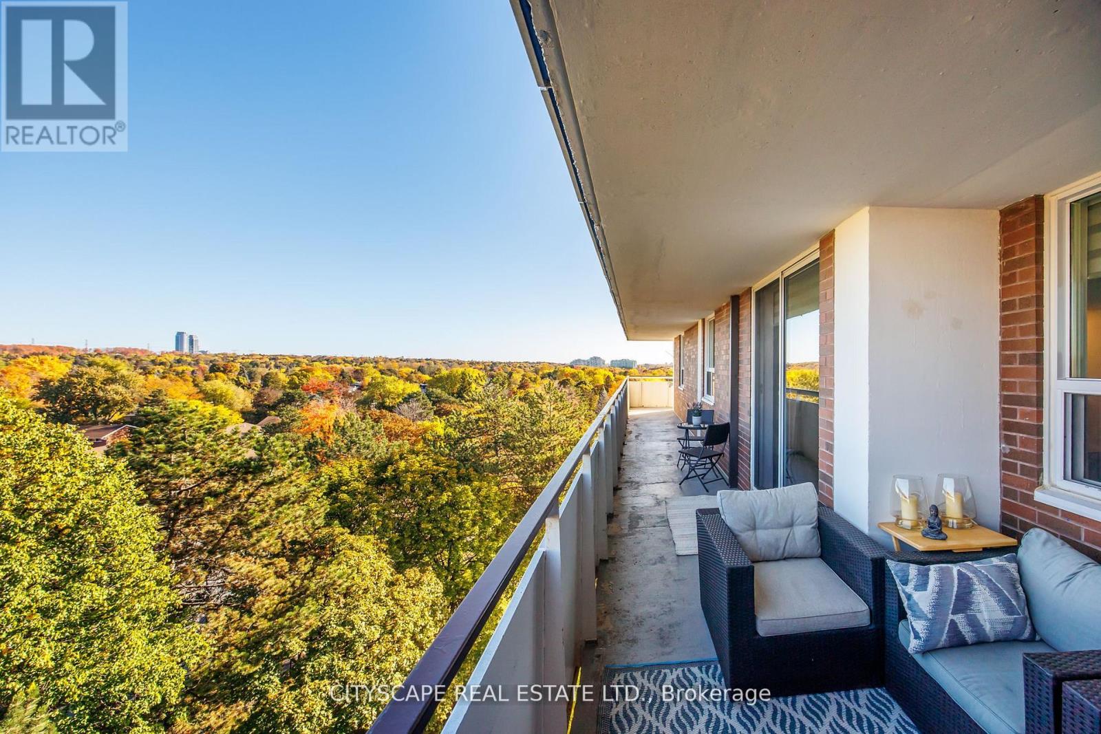 810 - 1 Royal Orchard Boulevard, Markham, Ontario  L3T 3C2 - Photo 27 - N12702354