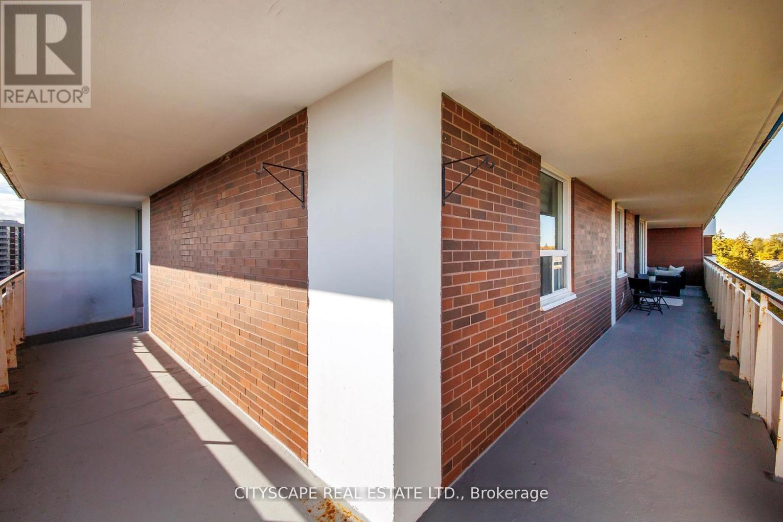 810 - 1 Royal Orchard Boulevard, Markham, Ontario  L3T 3C2 - Photo 29 - N12702354