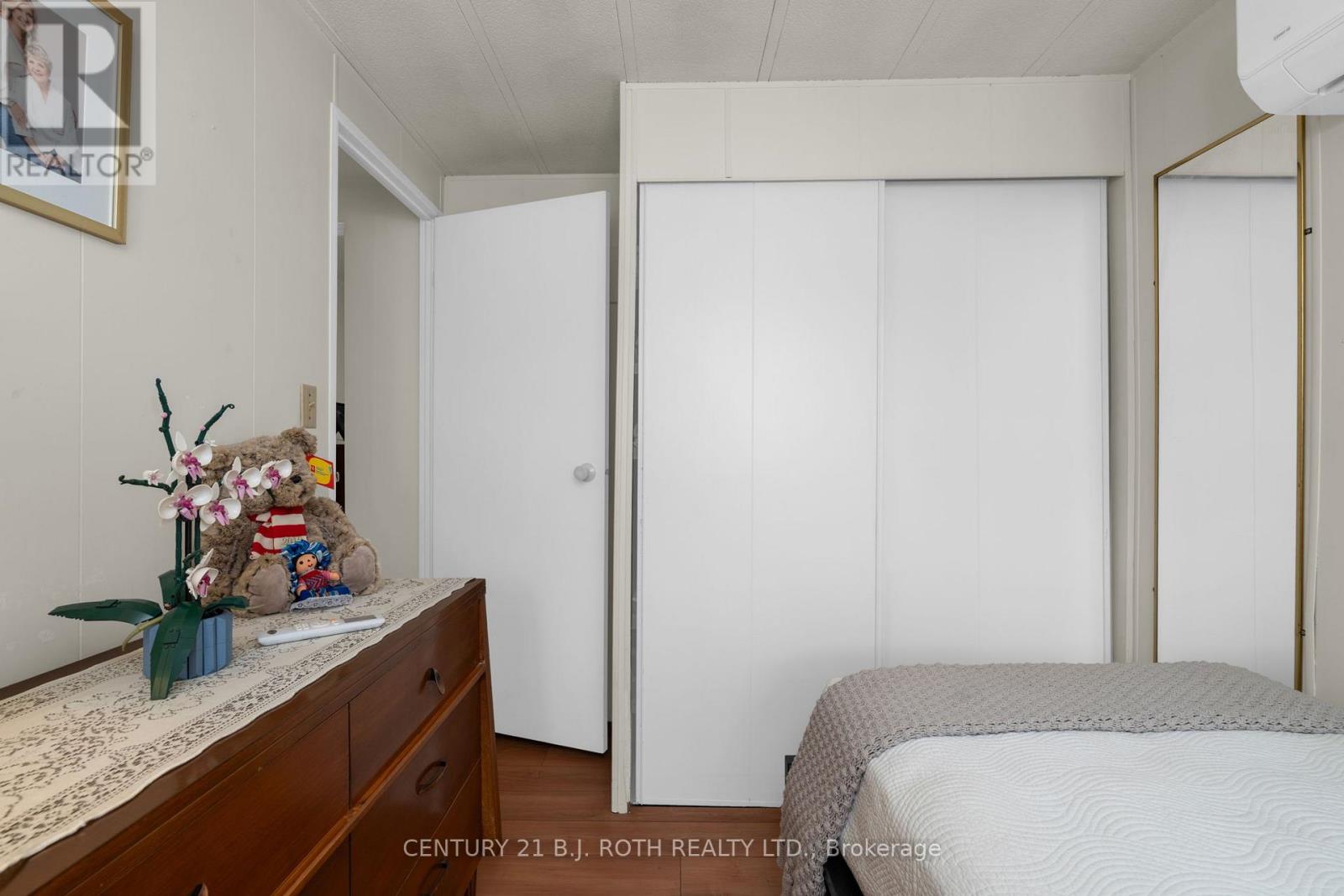 73 Main Street, Innisfil, Ontario  L9S 1N2 - Photo 17 - N12702442