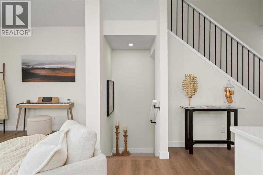 104 Crestridge Common Sw, Calgary, Alberta  T3B 6J5 - Photo 9 - A2279134