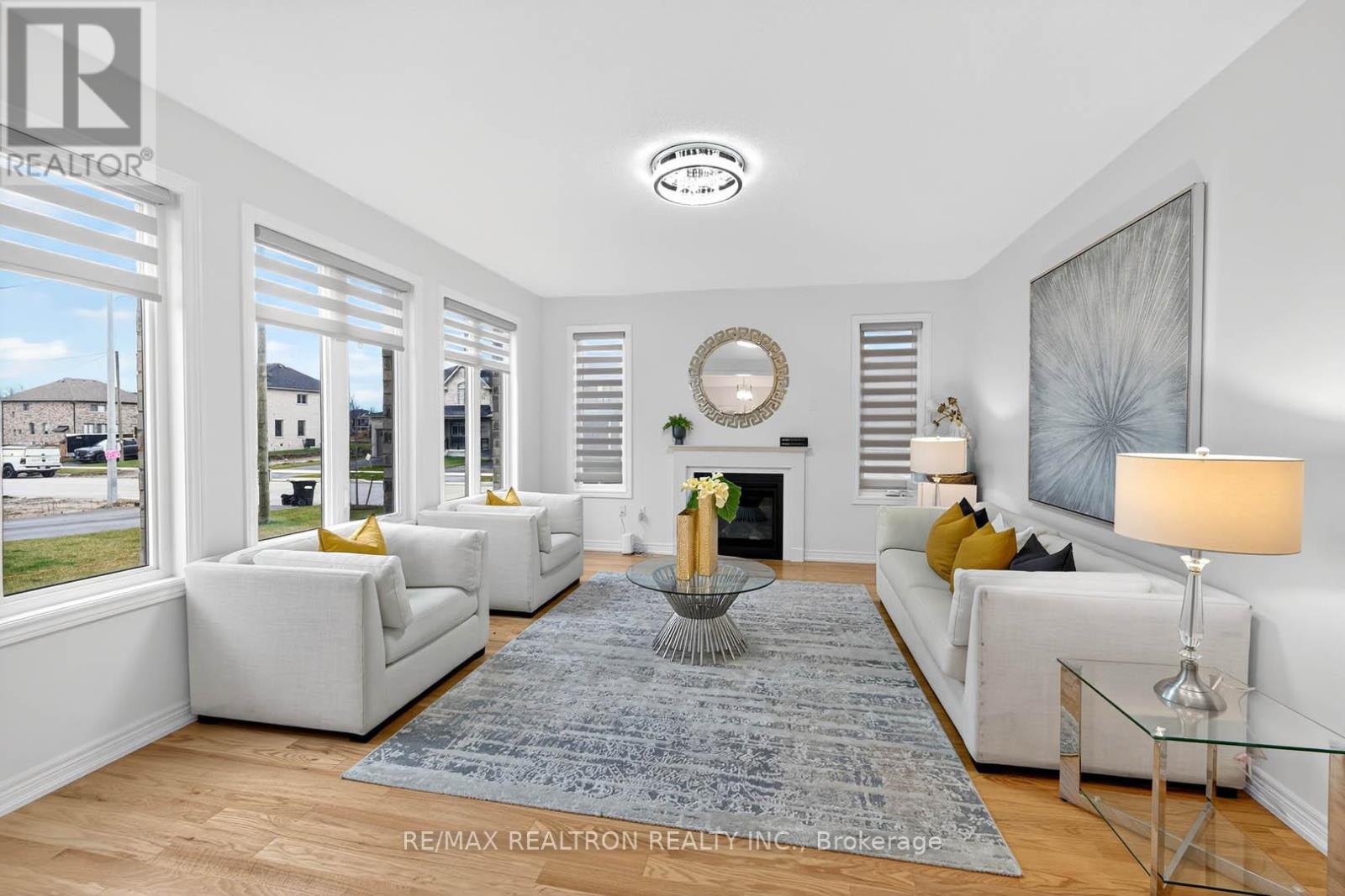 40 Wakefield Boulevard, Essa, Ontario  L3W 0L9 - Photo 11 - N12702522