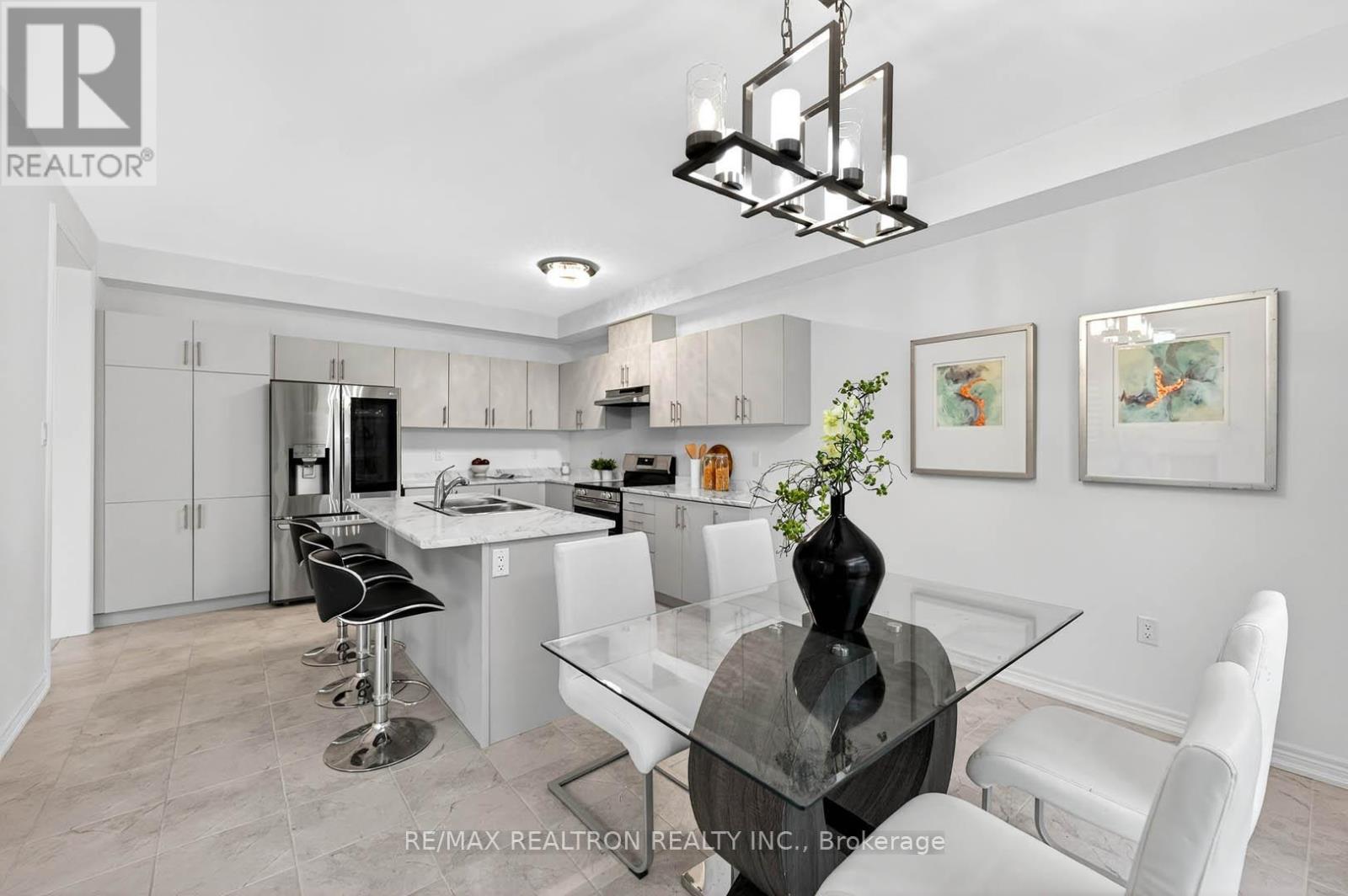 40 Wakefield Boulevard, Essa, Ontario  L3W 0L9 - Photo 18 - N12702522