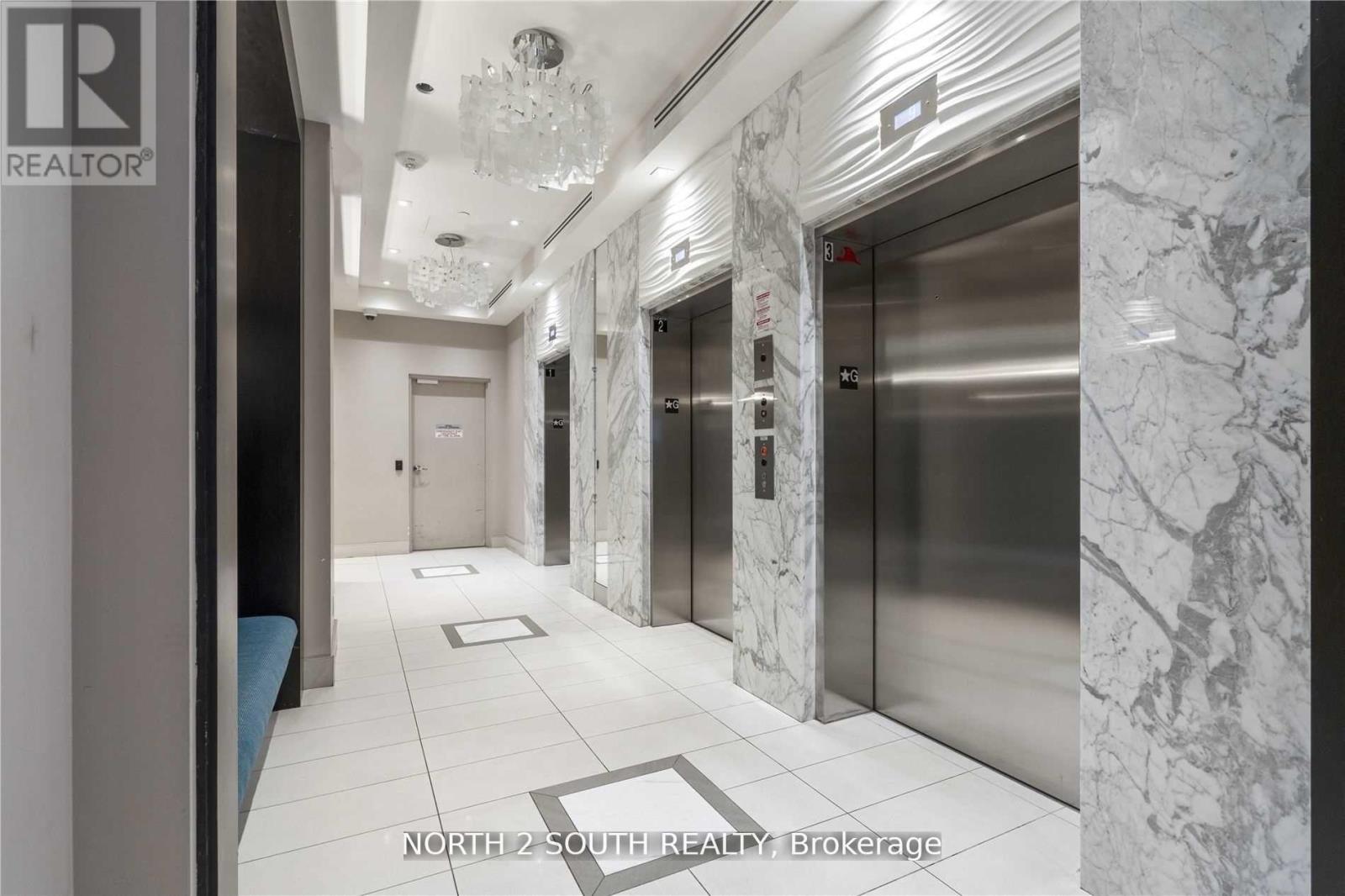 509a - 9608 Yonge Street, Richmond Hill, Ontario  L4C 0X4 - Photo 3 - N12702550