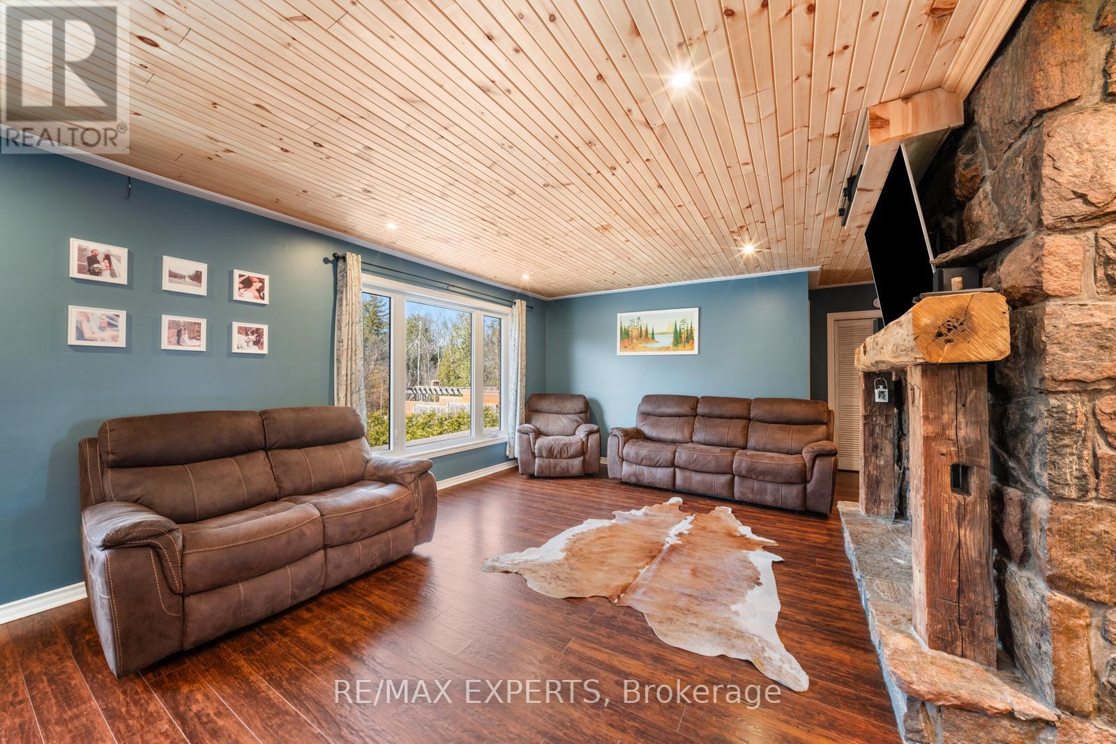 6 Otter Cove Road, Georgina, Ontario  L0E 1N0 - Photo 13 - N12702558