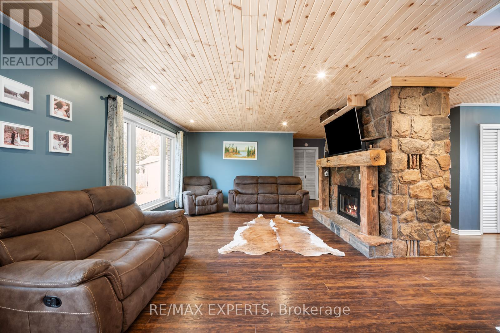 6 Otter Cove Road, Georgina, Ontario  L0E 1N0 - Photo 18 - N12702558