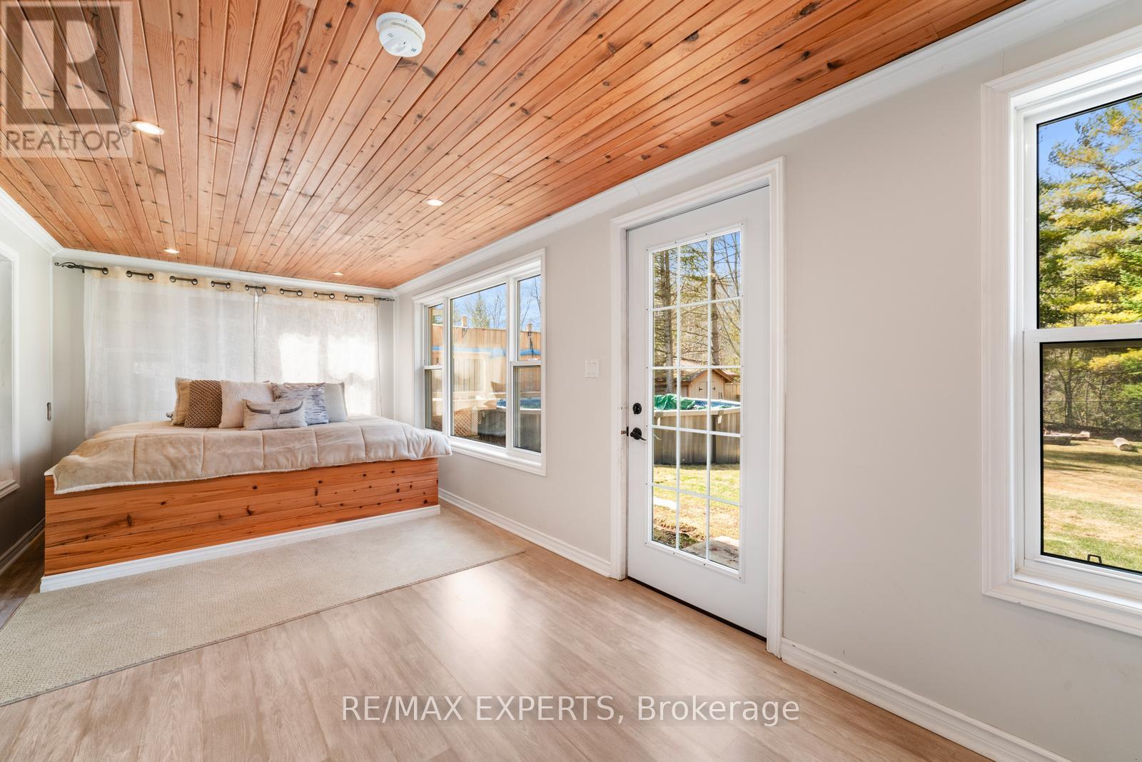 6 Otter Cove Road, Georgina, Ontario  L0E 1N0 - Photo 23 - N12702558