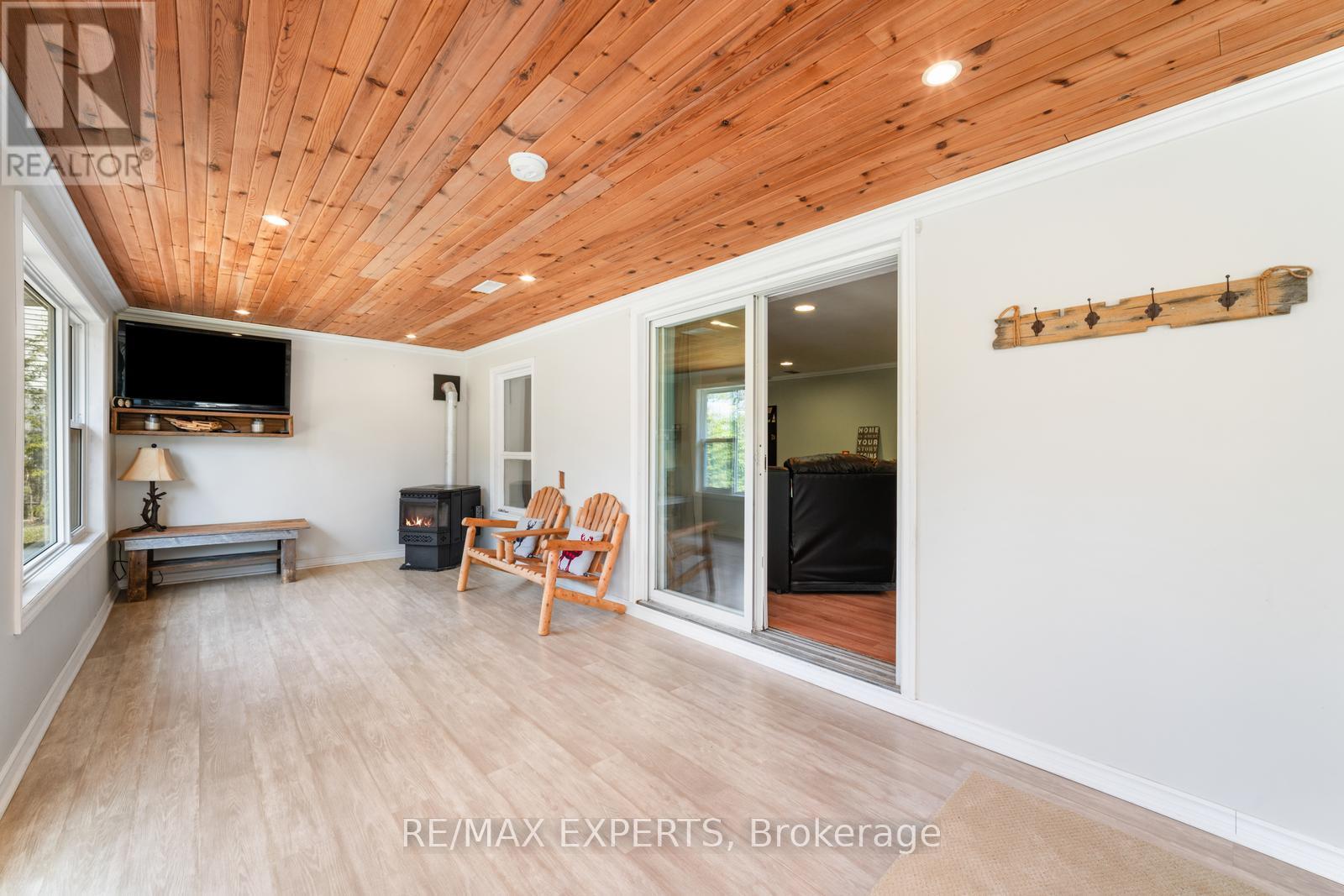 6 Otter Cove Road, Georgina, Ontario  L0E 1N0 - Photo 24 - N12702558