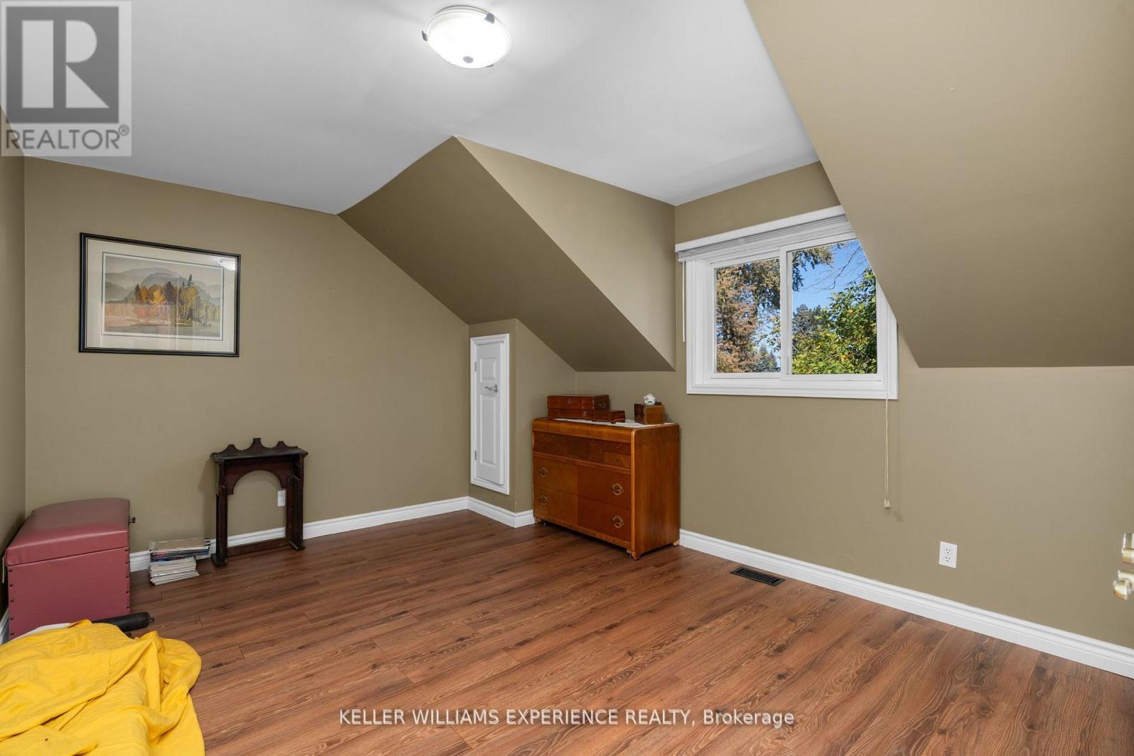 228 Bayshore Road, Innisfil, Ontario  L0L 1K0 - Photo 10 - N12702596