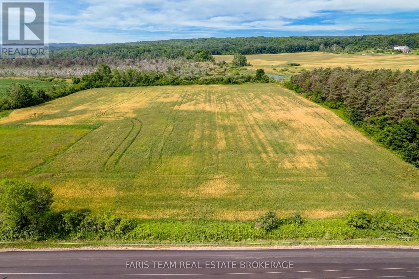 584 Curry Road, Penetanguishene, Ontario  L9M 2C8 - Photo 3 - S12702620