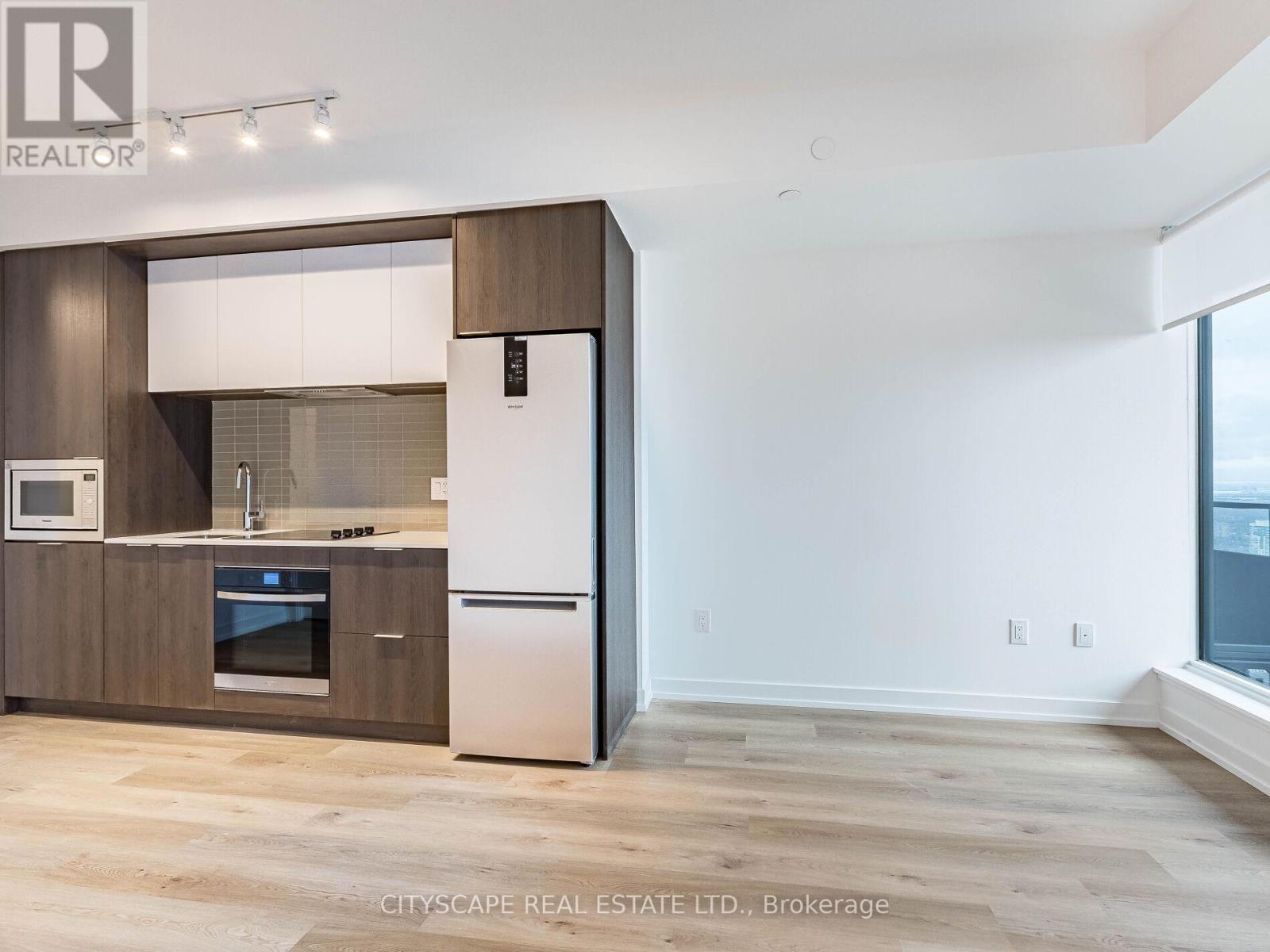 4112 - 395 Square One Drive, Mississauga, Ontario  L5B 0C6 - Photo 12 - W12702374