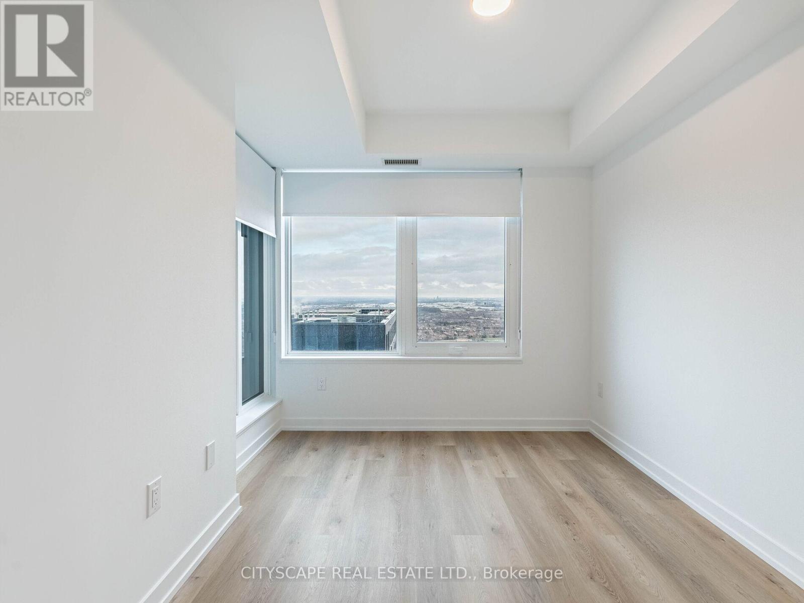 4112 - 395 Square One Drive, Mississauga, Ontario  L5B 0C6 - Photo 14 - W12702374