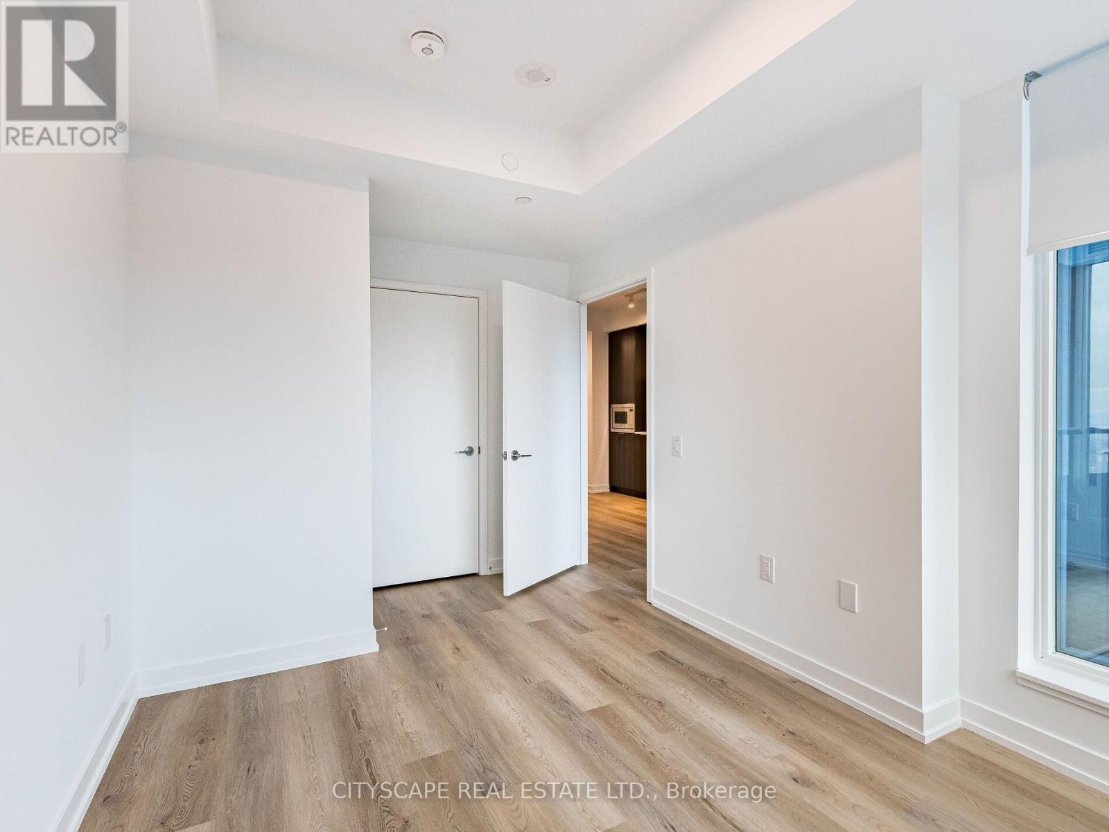 4112 - 395 Square One Drive, Mississauga, Ontario  L5B 0C6 - Photo 16 - W12702374