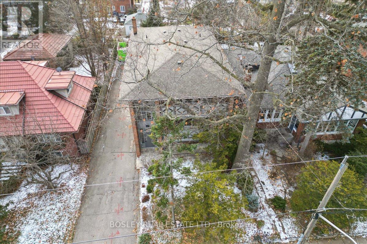 24 Oakwood Avenue, Mississauga, Ontario  L5G 3L7 - Photo 21 - W12702404