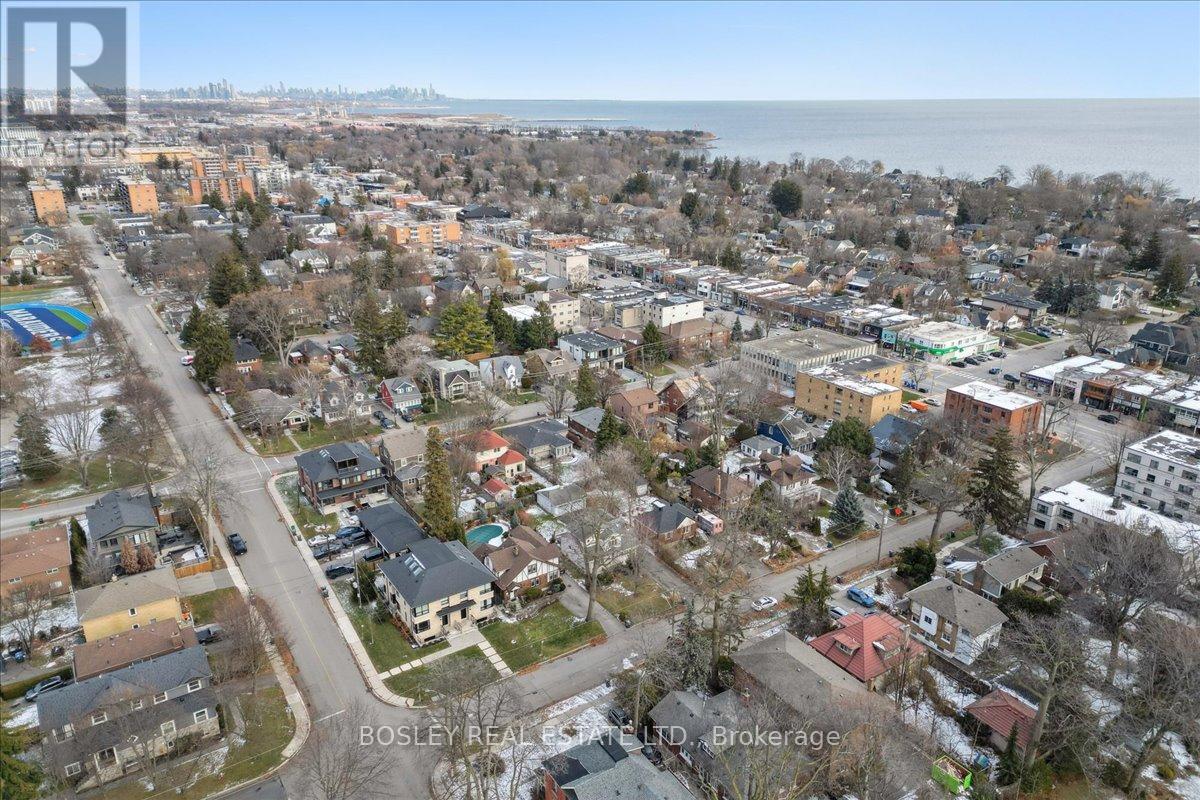 24 Oakwood Avenue, Mississauga, Ontario  L5G 3L7 - Photo 25 - W12702404