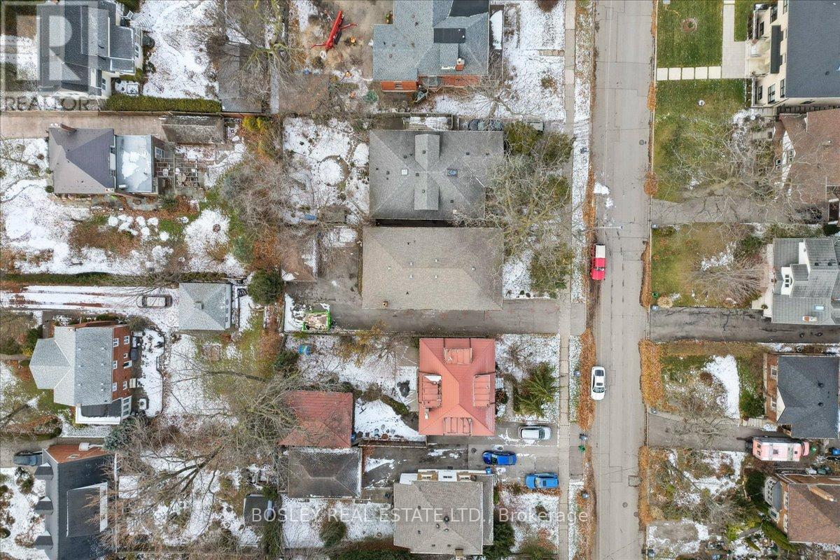 24 Oakwood Avenue, Mississauga, Ontario  L5G 3L7 - Photo 31 - W12702404