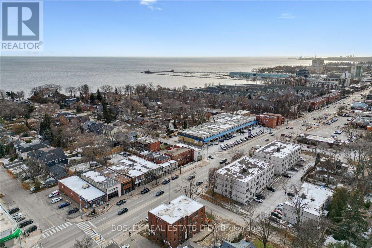 24 Oakwood Avenue, Mississauga, Ontario  L5G 3L7 - Photo 35 - W12702404