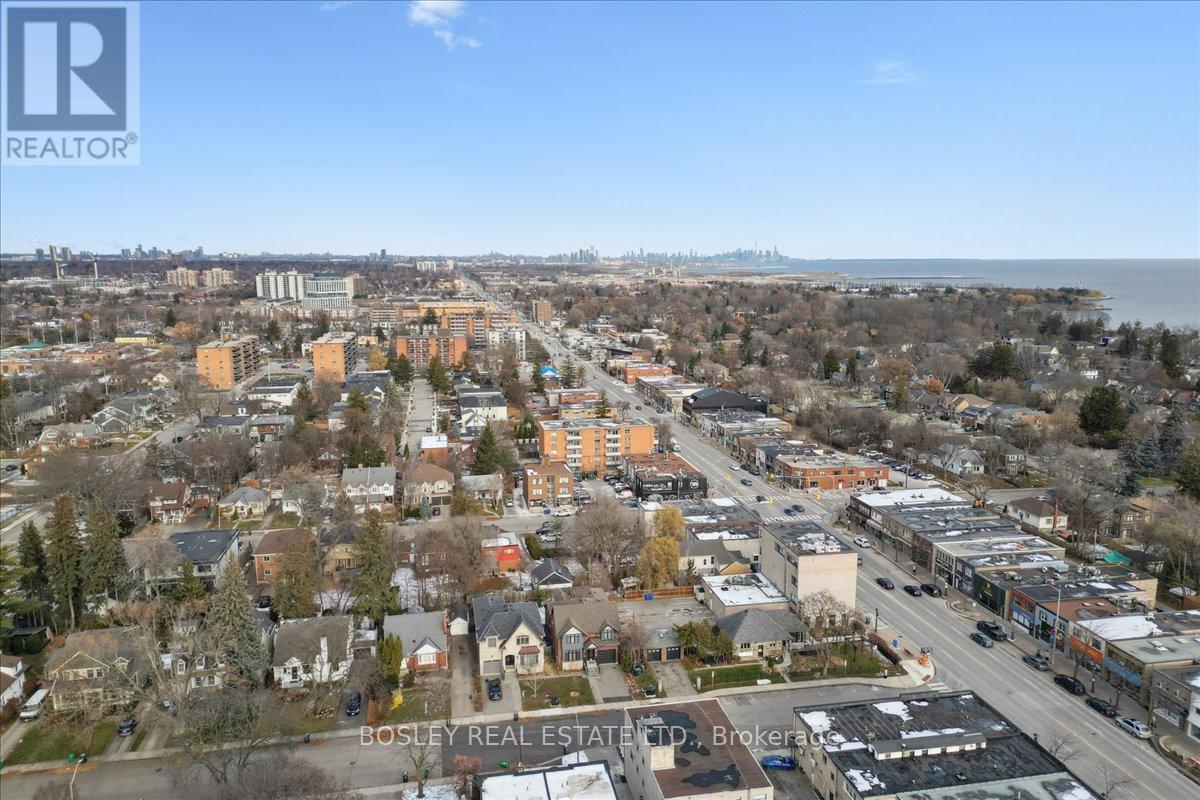 24 Oakwood Avenue, Mississauga, Ontario  L5G 3L7 - Photo 37 - W12702404