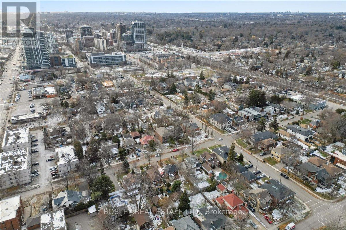 24 Oakwood Avenue, Mississauga, Ontario  L5G 3L7 - Photo 38 - W12702404