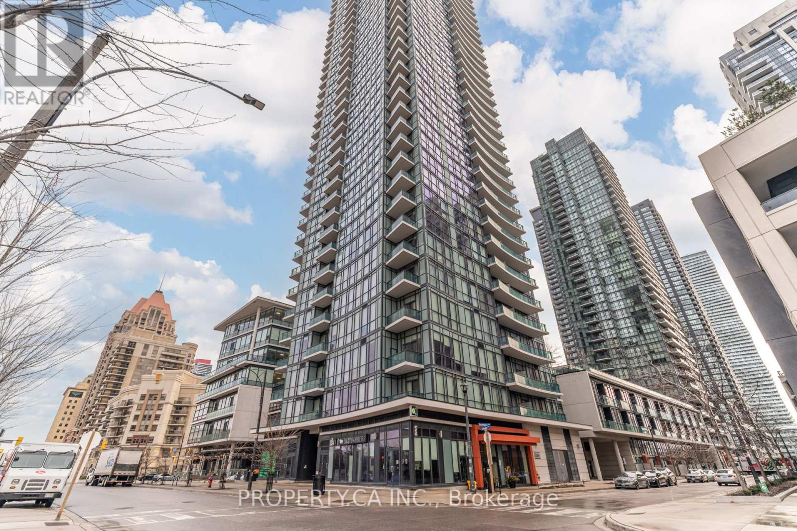 2004 - 4099 BRICKSTONE MEWS, Mississauga, Ontario