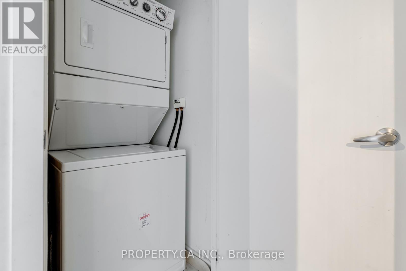 2004 - 4099 Brickstone Mews, Mississauga, Ontario  L5B 0G2 - Photo 17 - W12702428