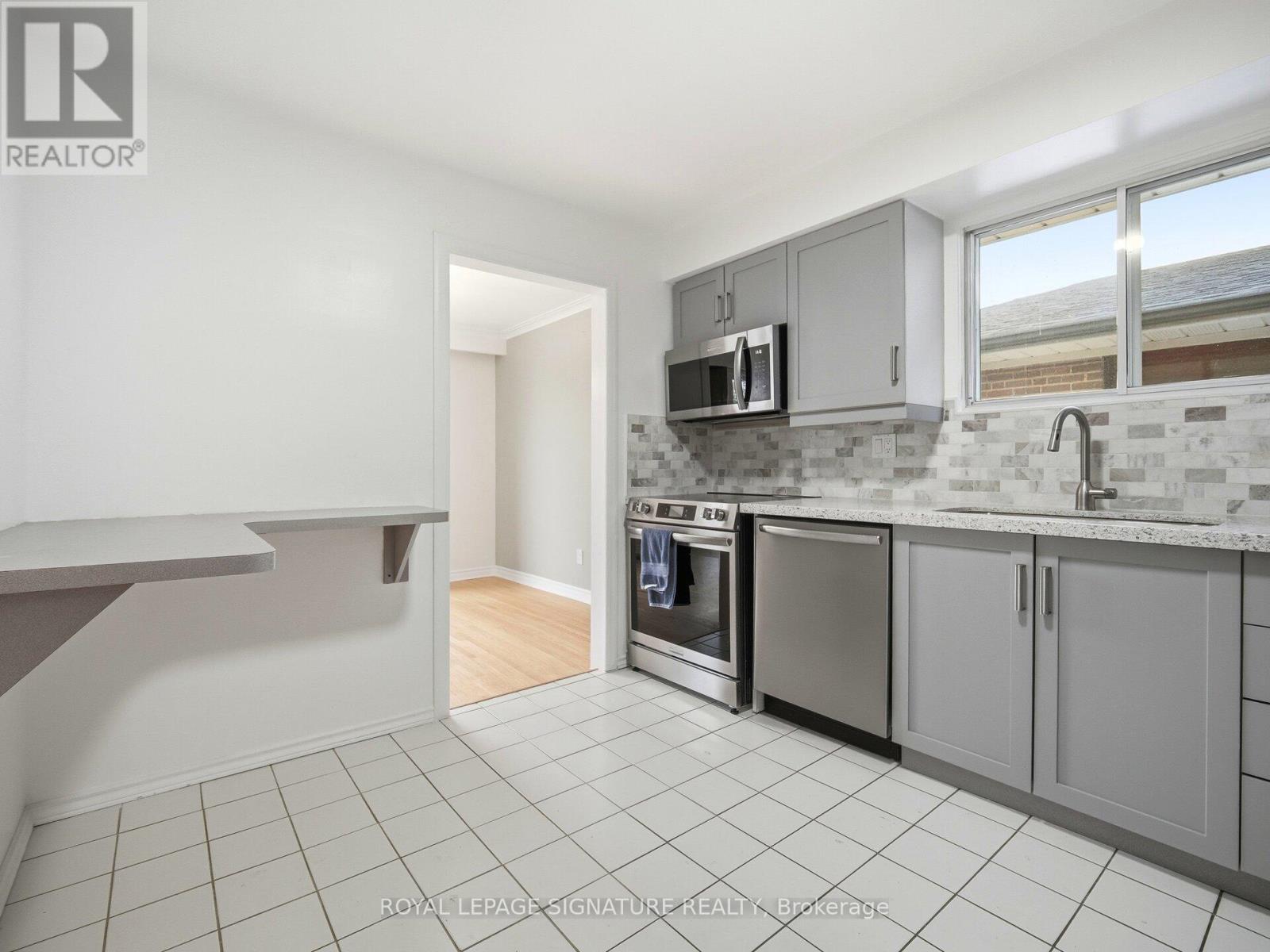 23 Caldwell Crescent, Brampton, Ontario  L6W 1A2 - Photo 15 - W12702434