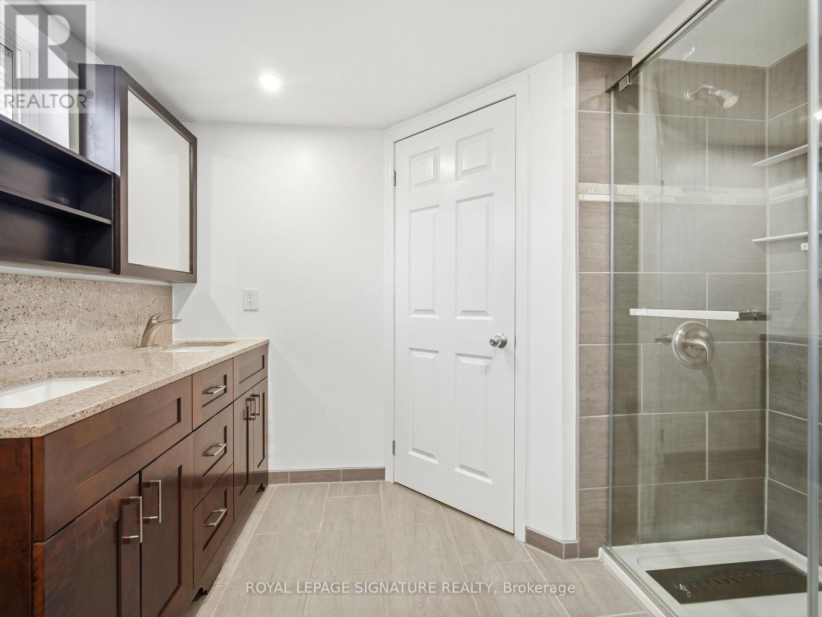 23 Caldwell Crescent, Brampton, Ontario  L6W 1A2 - Photo 46 - W12702434