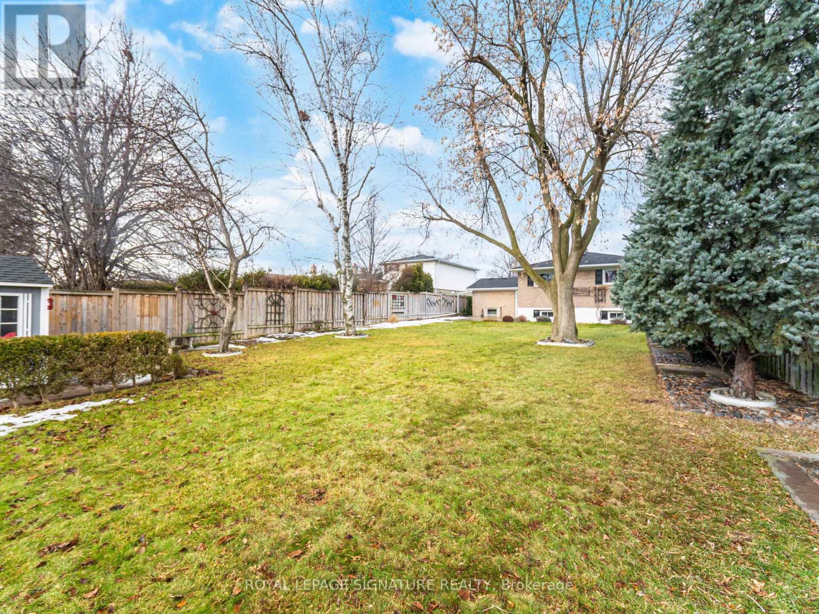 23 Caldwell Crescent, Brampton, Ontario  L6W 1A2 - Photo 49 - W12702434