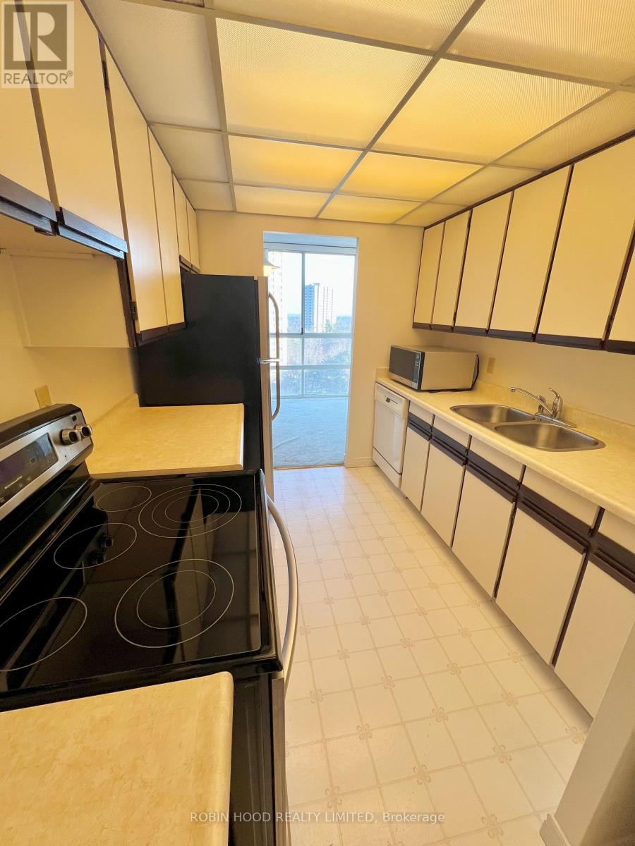 1002 - 3650 Kaneff Crescent, Mississauga (Mississauga Valleys), Ontario  L5A 4A1 - Photo 8 - W12702464