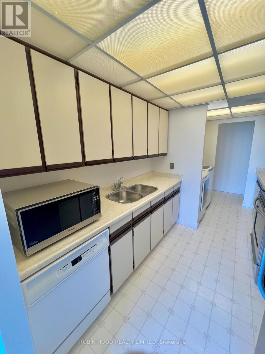 1002 - 3650 Kaneff Crescent, Mississauga (Mississauga Valleys), Ontario  L5A 4A1 - Photo 9 - W12702464