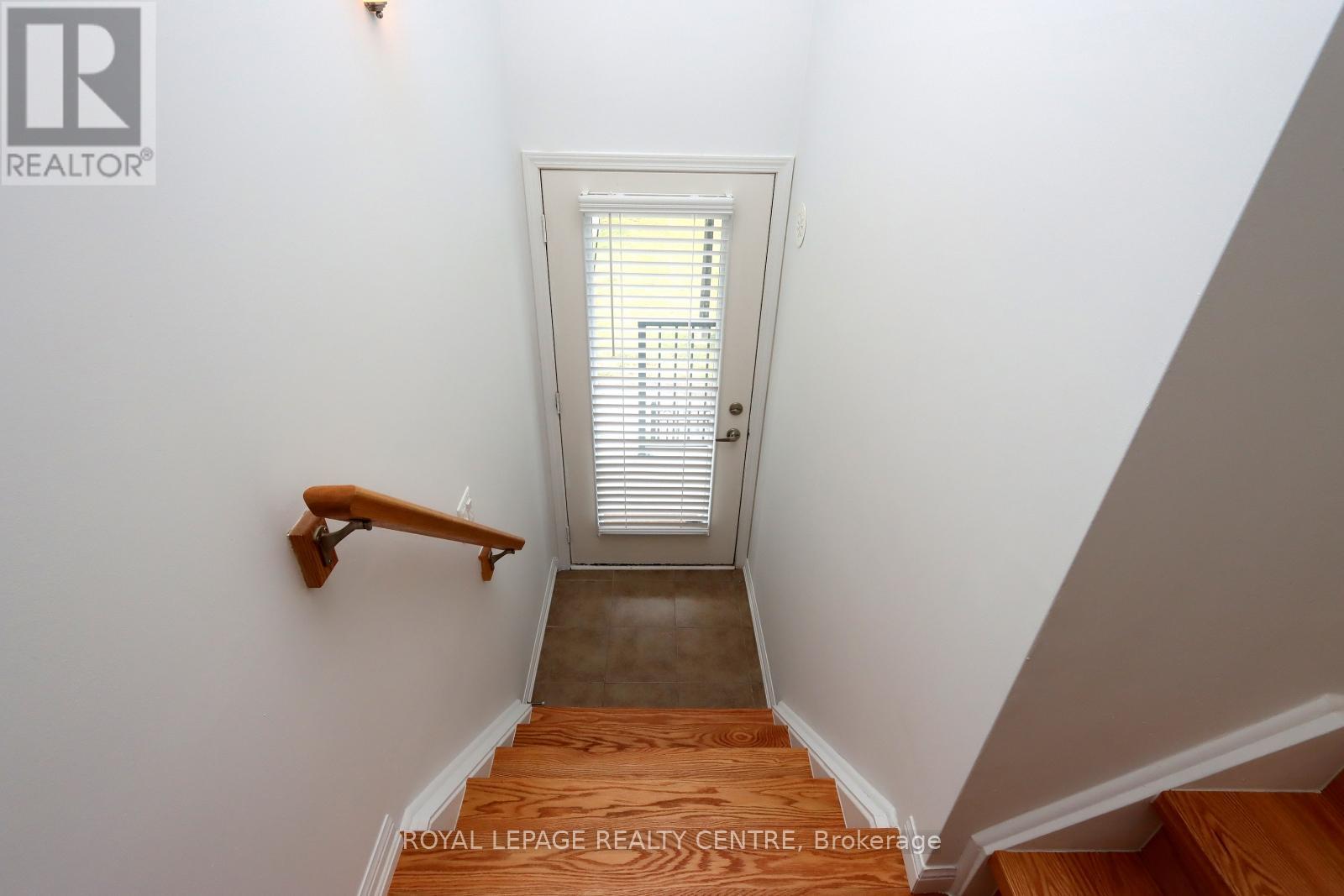 4 - 3135 Boxford Crescent, Mississauga, Ontario  L5M 0X1 - Photo 2 - W12702532