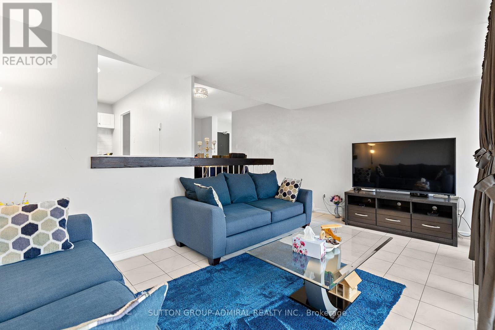 712 - 25 Four Winds Drive, Toronto, Ontario  M3J 1K8 - Photo 13 - W12702538