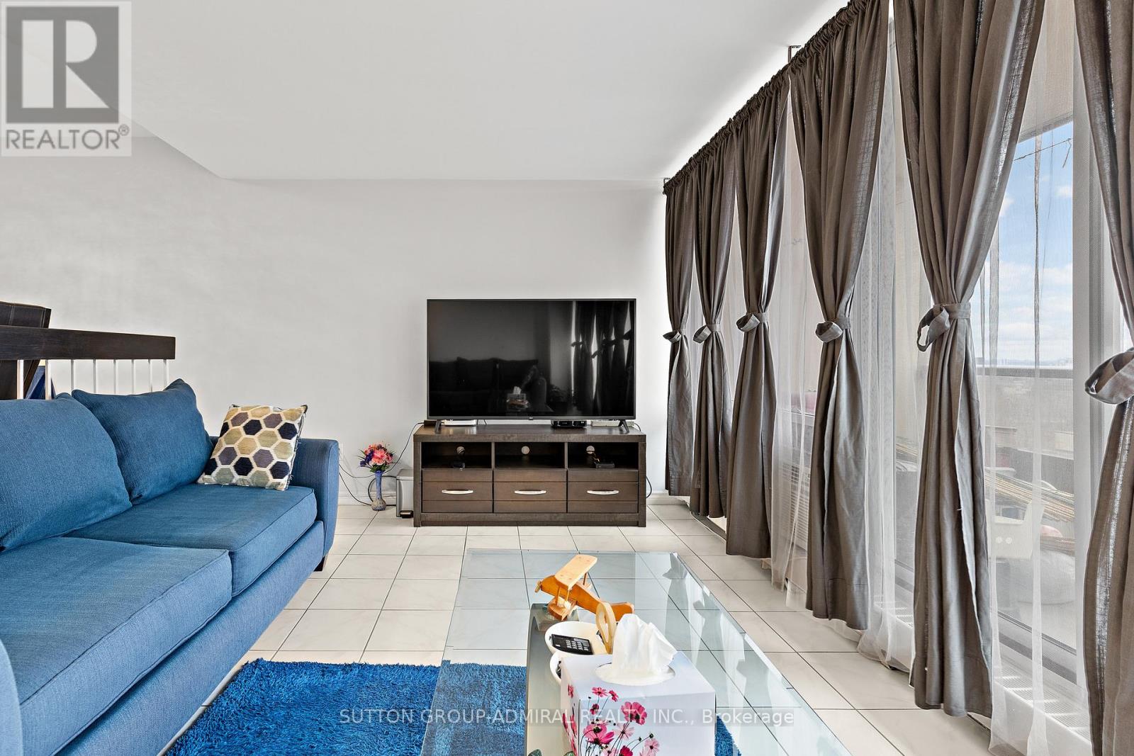 712 - 25 Four Winds Drive, Toronto, Ontario  M3J 1K8 - Photo 15 - W12702538