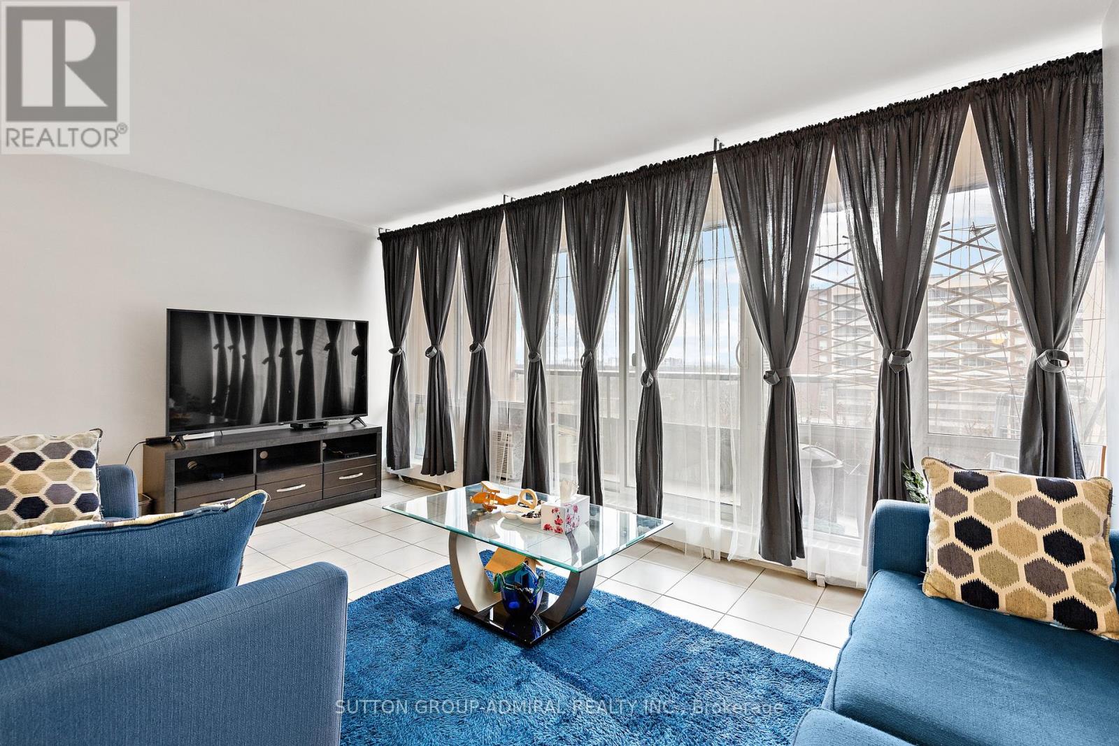 712 - 25 Four Winds Drive, Toronto, Ontario  M3J 1K8 - Photo 16 - W12702538