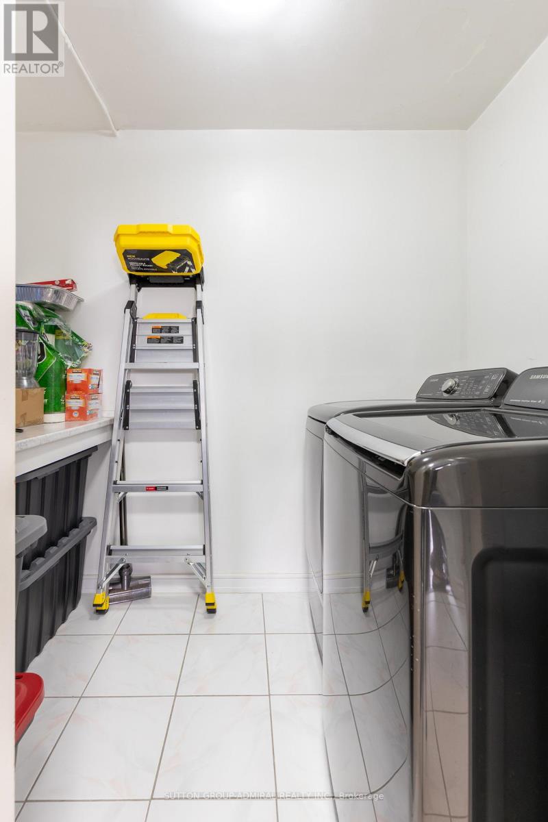 712 - 25 Four Winds Drive, Toronto, Ontario  M3J 1K8 - Photo 24 - W12702538