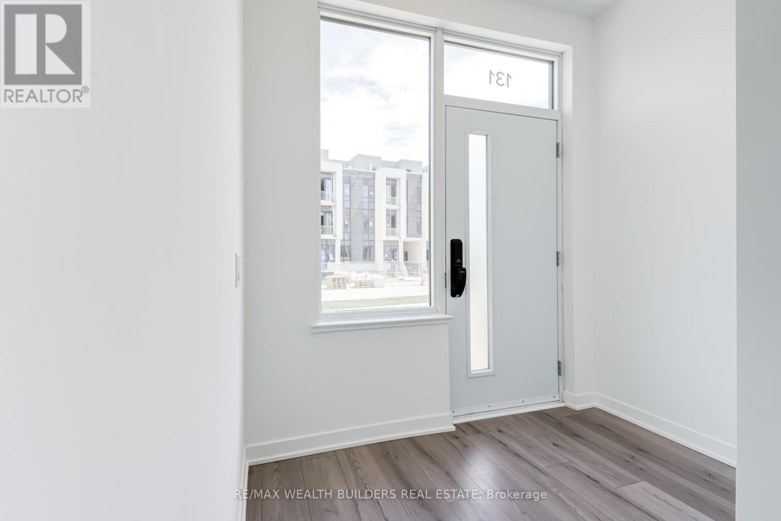 131 - 3020 Trailside Drive, Oakville, Ontario  L6M 4M2 - Photo 9 - W12702542