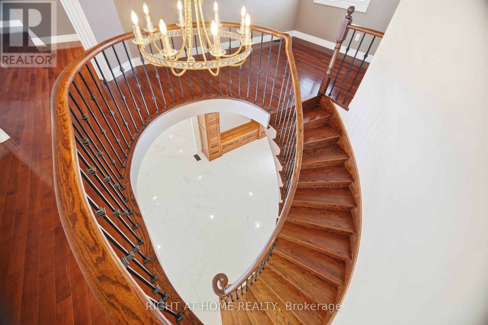 1340 Greeneagle Drive, Oakville, Ontario  L6M 2M9 - Photo 21 - W12702614